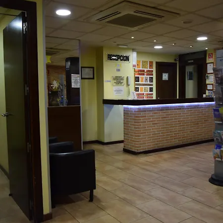 Hotel Complutense-2